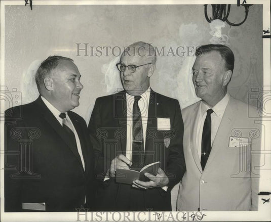 1969 Press Photo Officials, National Association of Manufacturers' Agents