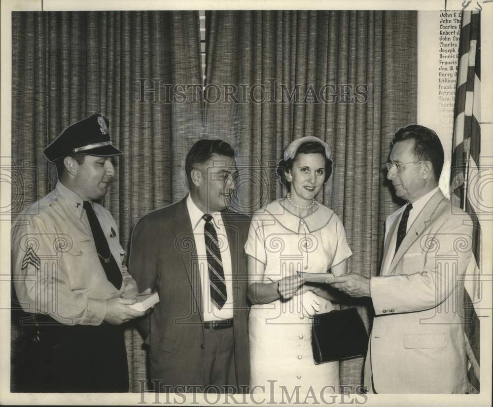 1958 Press Photo Group Selling Baseball Tickets for New Orleans Pelicans