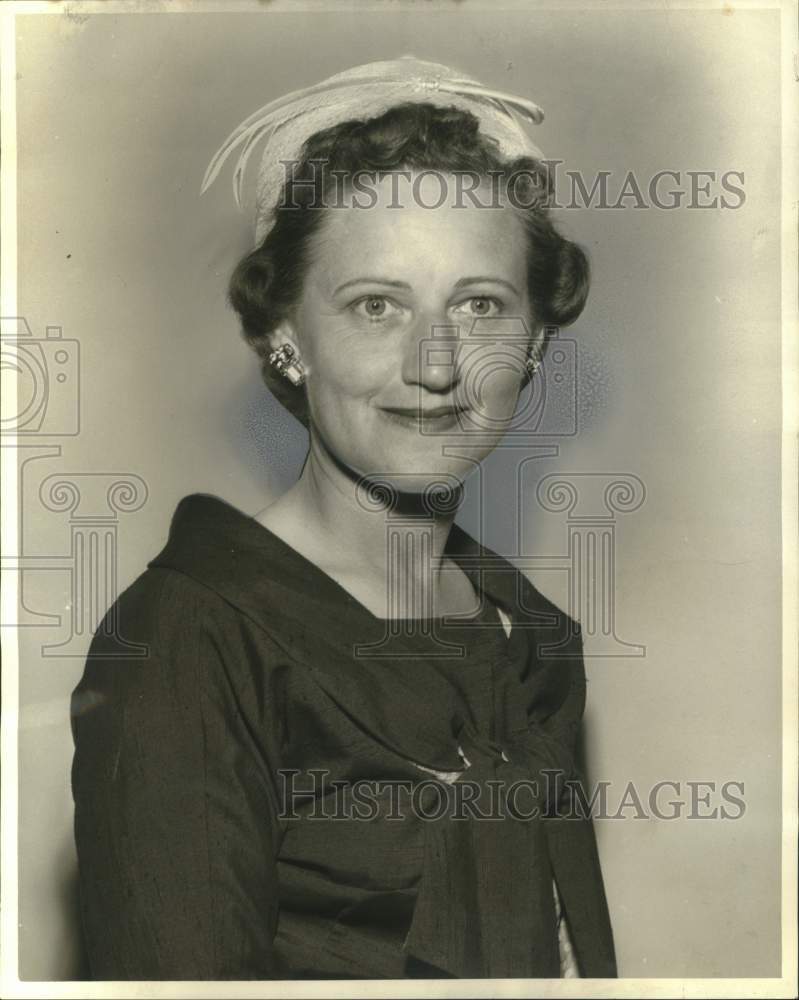 1961 Press Photo Mrs. Thomas G. Holten, pres. Country Garden Guild, New Orleans