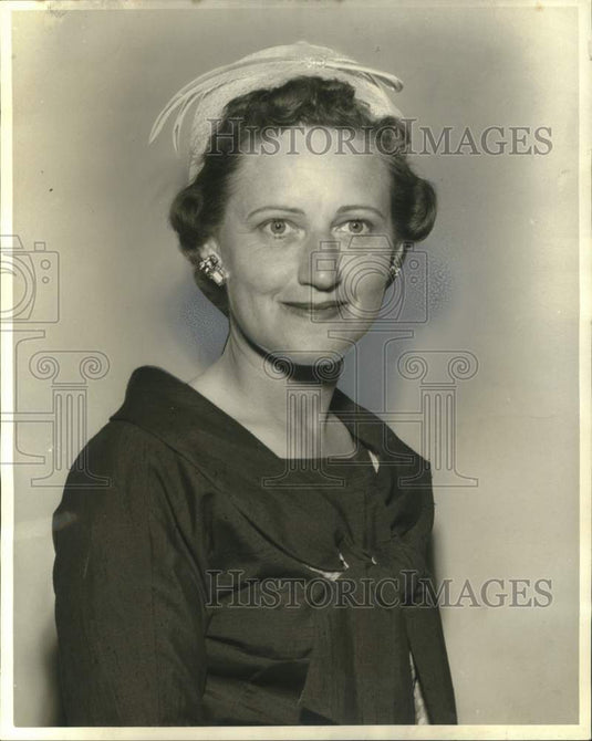 1961 Press Photo Mrs. Thomas G. Holten, pres. Country Garden Guild, New Orleans