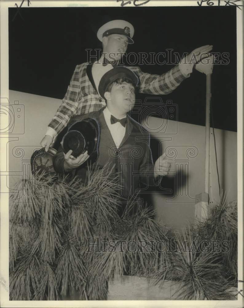 1966 Press Photo Marcus J. Grapes & Allan Yasni entertain troops at Fort Gordon- Historic Images