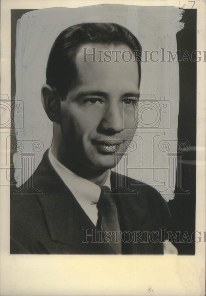 Load image into Gallery viewer, 1956 Press Photo Louis H. Engel of Merrill Lynch, Pierce, Fenner &amp; Beane
