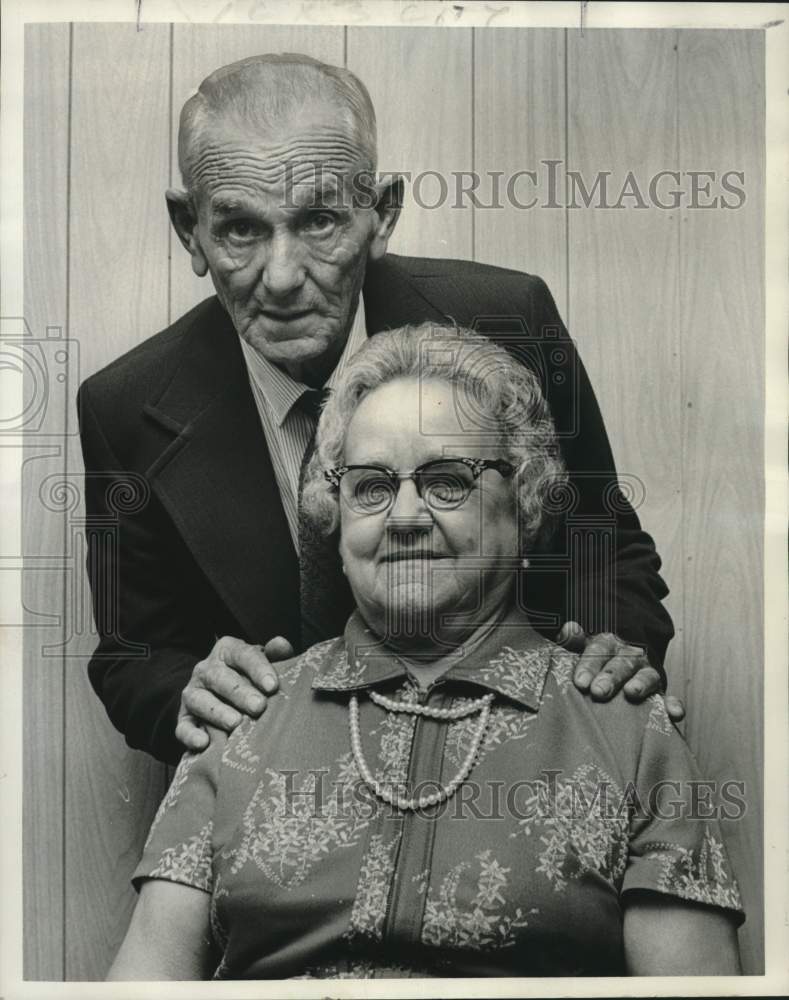 1974 Press Photo Mr. and Mrs. Alex Hebert&#39;s 50th wedding anniversary - noo29354