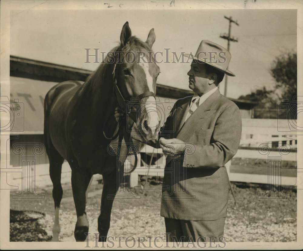 1967 Press Photo &quot;Butsey&quot; Hernandez with His Gelding, Hot Toddy - noo29884- Historic Images