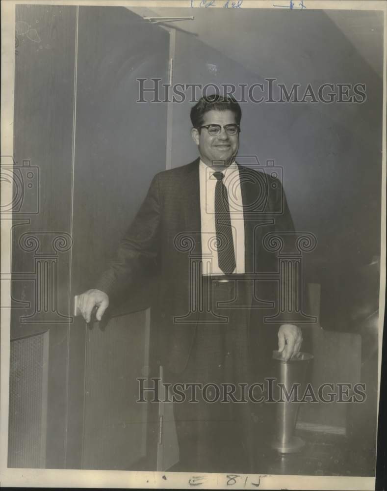 1965 Press Photo Captain William Heuer, ousted president of Crescent River Port