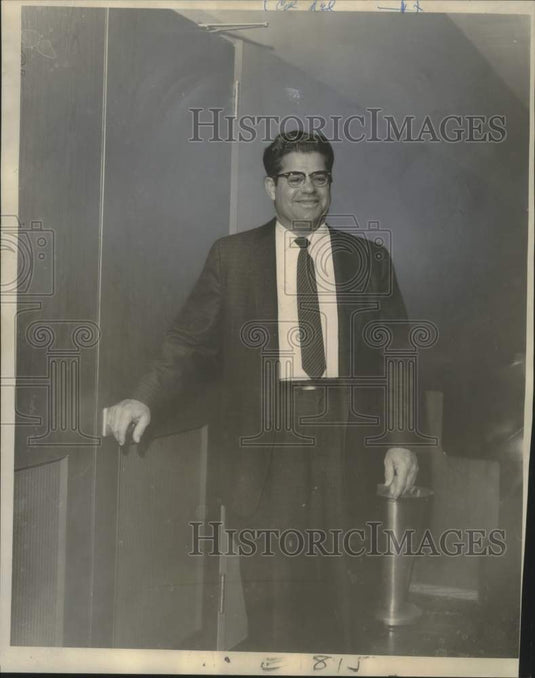 1965 Press Photo Captain William Heuer, ousted president of Crescent River Port