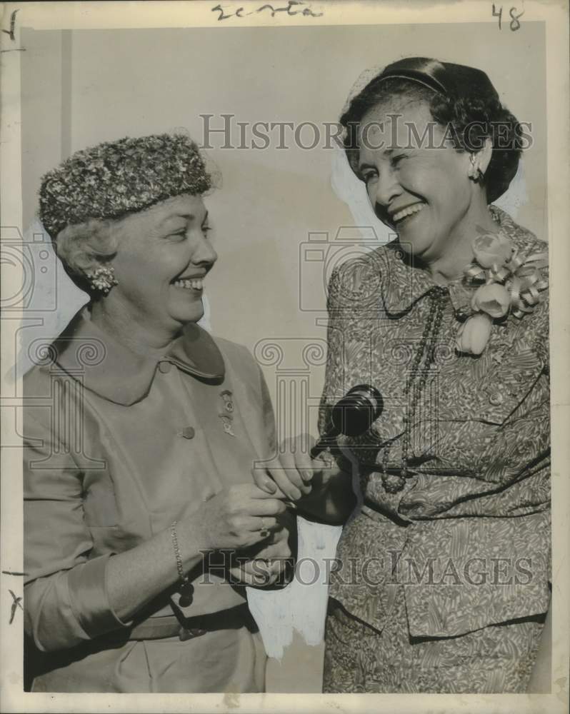 Load image into Gallery viewer, 1957 Press Photo Mrs CC Gremillion &amp; Mrs RJ Zimmer- Parent-Teacher Association

