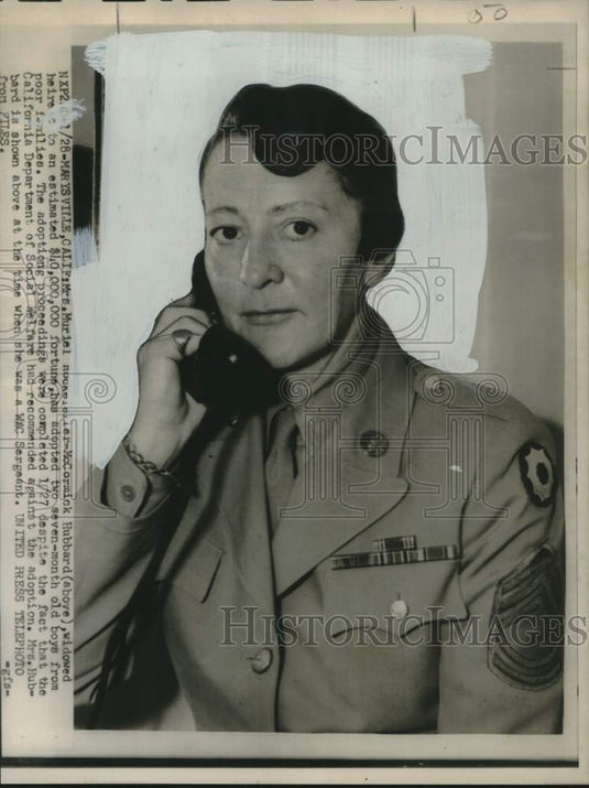 1954 Press Photo Heiress Mrs. Muriel Rockefeller-McCormick Hubbard adopts boys