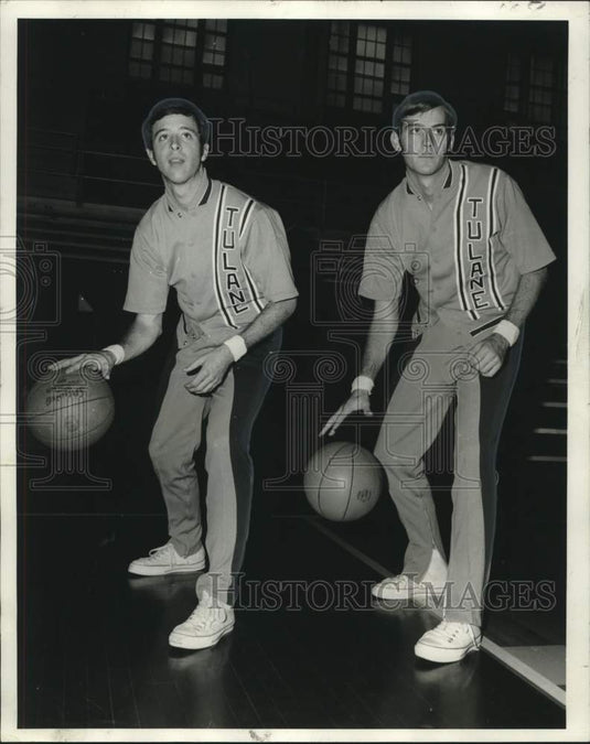1970 Press Photo Tulane Basketball Players Mike Henry, Mike Billingsley