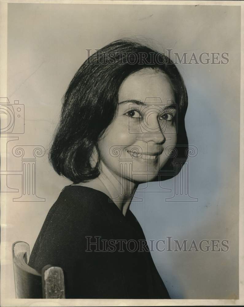 1966 Press Photo Sharon Hurley, secretary for US Department of State - noo31025