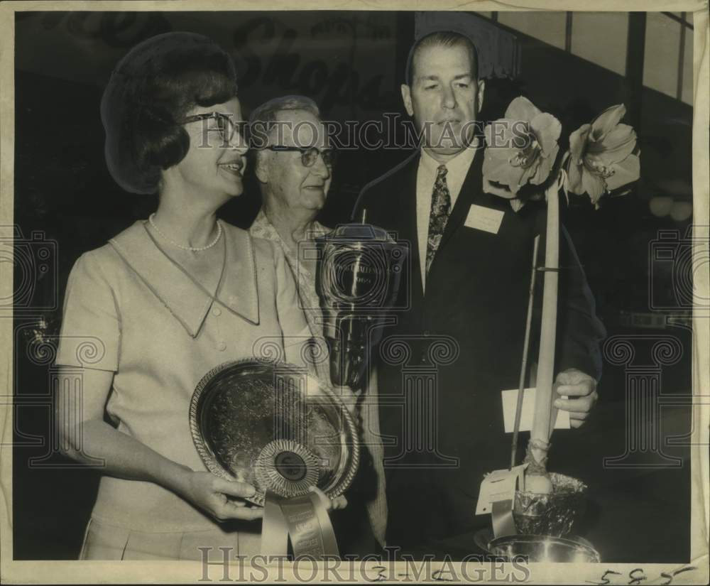 1969 Press Photo New Orleans Official Amaryllis Show Winners - noo31113
