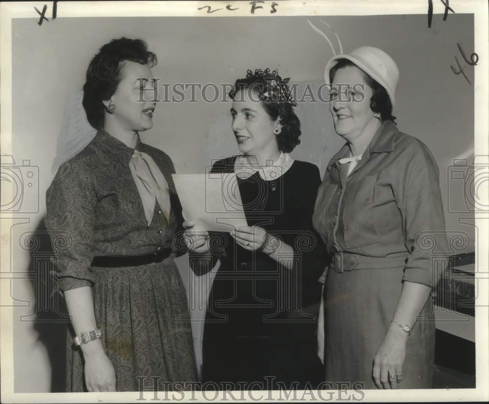 1959 Press Photo ladies plan style show to benefit children in New Orleans