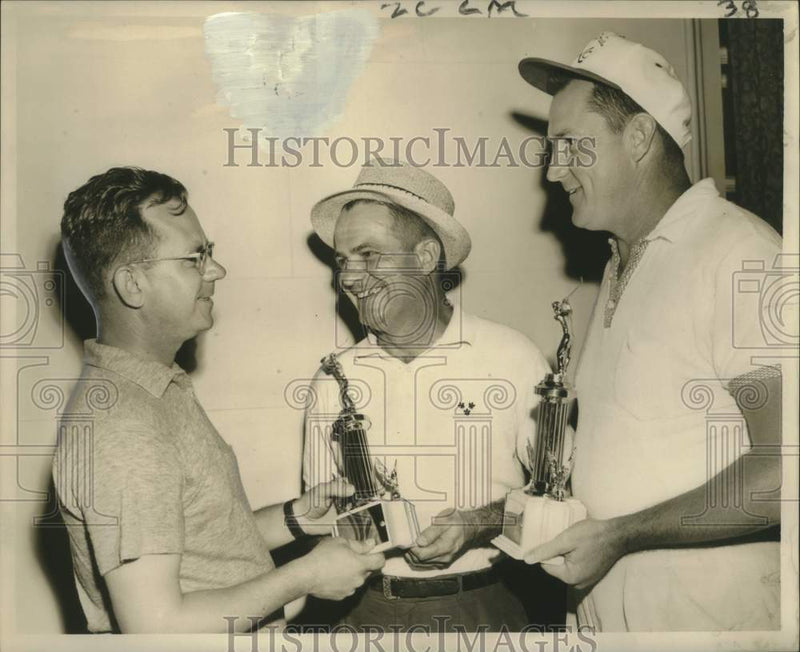 Load image into Gallery viewer, 1959 Press Photo Trophies to Radio, Television and Appliance Dealers Association
