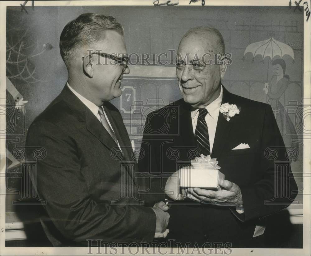 1969 Press Photo J. Norris Hanning Retires from Kansas City Southern Railroad