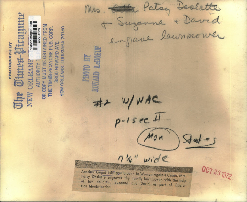 1972 Press Photo Patsy Deslatte and Children Participate in Women Against Crime