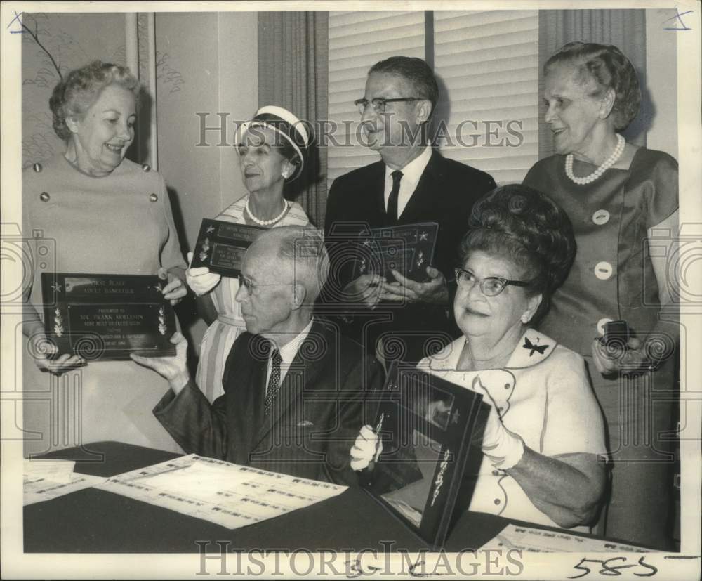 1968 Press Photo Volunteers honored by Louisiana Tuberculosis and Respiratory