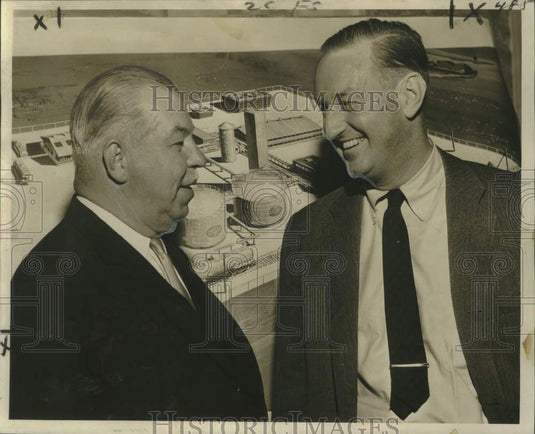 1964 Press Photo John A. Hill & E.S. Twining, Air Reduction Co. groundbreaking