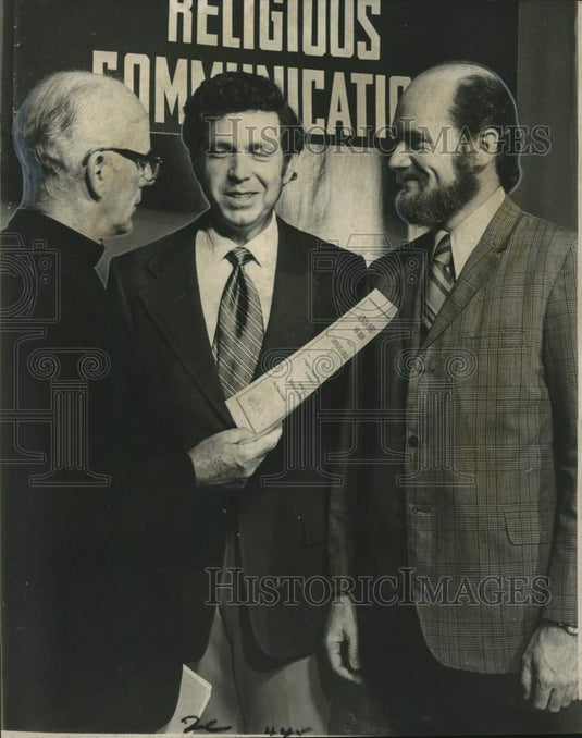 1972 Press Photo Loyola University's Institute for Religious Communications- Historic Images