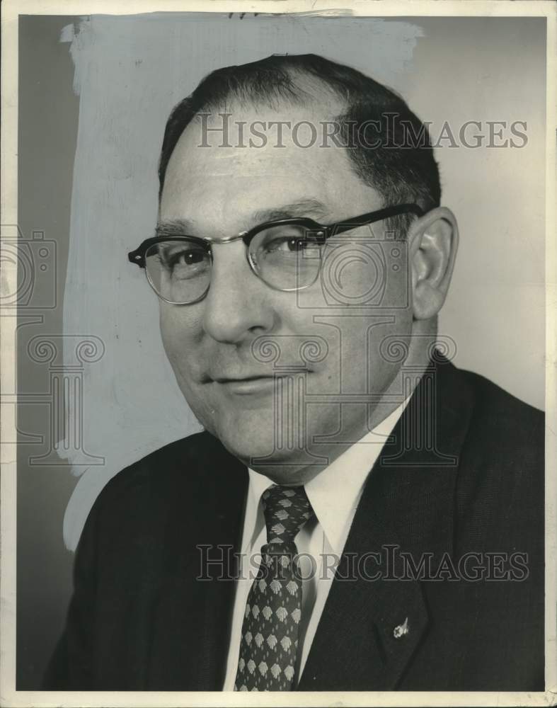 1957 Press Photo Paul E. Jacobs, General Tire & Rubber Co., Akron, Ohio