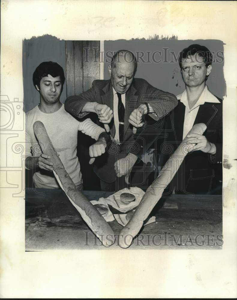 Load image into Gallery viewer, 1975 Press Photo Gridiron Club roast of local and state politicians - noo31729
