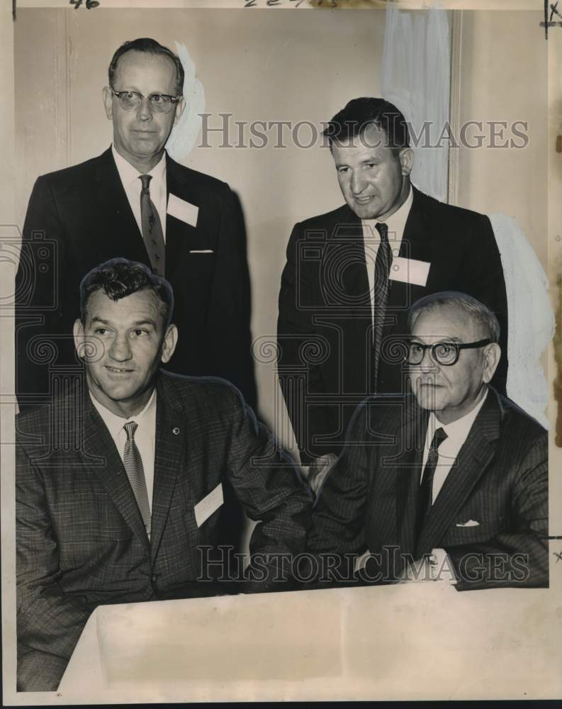 Load image into Gallery viewer, 1961 Press Photo Reelection of Police Jury Association of Louisiana Officers
