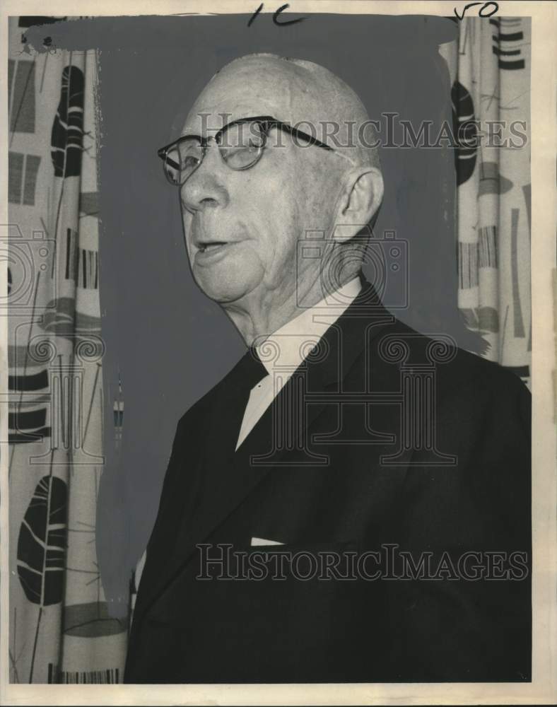 1969 Press Photo John Hoppe, 61-Year Career Ended with Retirement - noo31946