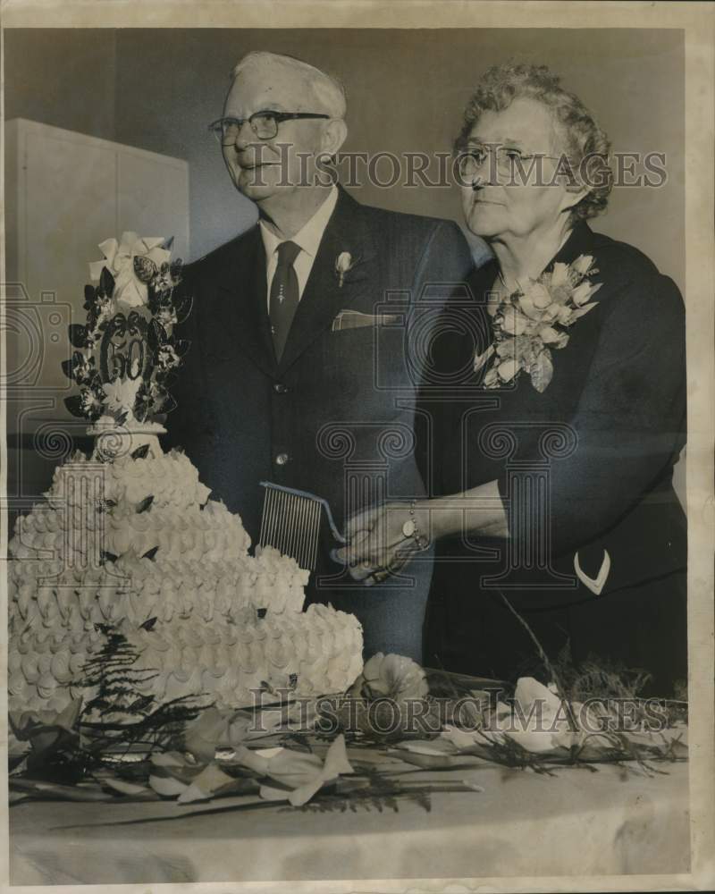 1958 Press Photo Mr. and Mrs. E.C. Hooper, 50th wedding anniversary - noo31980