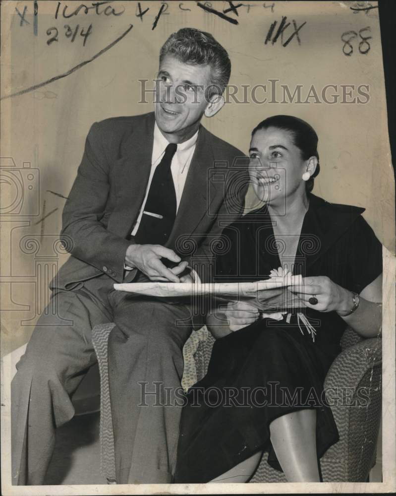 Load image into Gallery viewer, 1955 Press Photo Brigadier General and Mrs. Frank L. Rowley - noo32052
