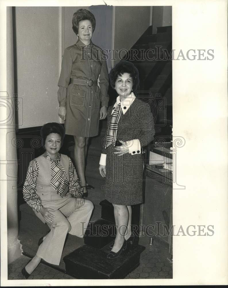 Load image into Gallery viewer, 1969 Press Photo Opti-Mrs. Club Members Show Outfits to Benefit Luncheon

