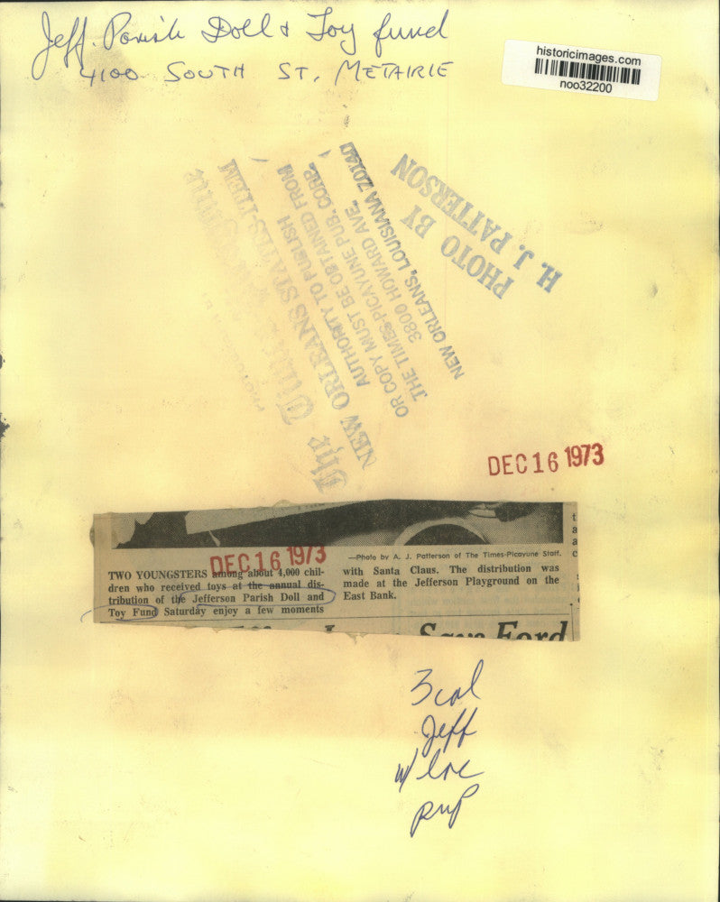 1973 Press Photo Children with Santa at Jefferson Parish Doll & Toy Fund