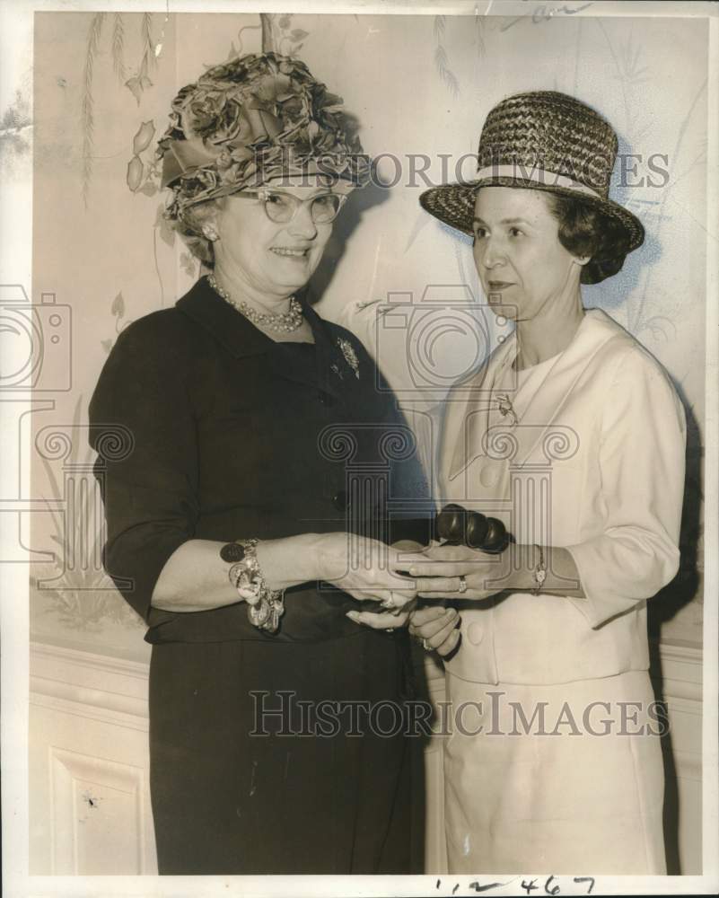 1966 Press Photo Mrs. William Jackson, pres. New Orleans Ladies Club & past pres