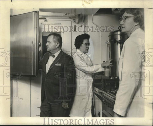 1965 Press Photo "Operation Safeguard" at Union Passenger Terminal - noo32350