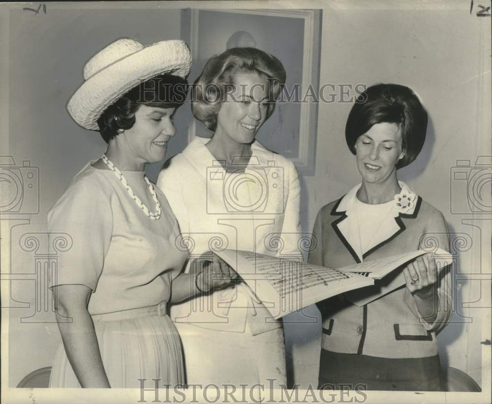 1966 Press Photo New Orleans Opera House Association- Score of the Opera Tosca