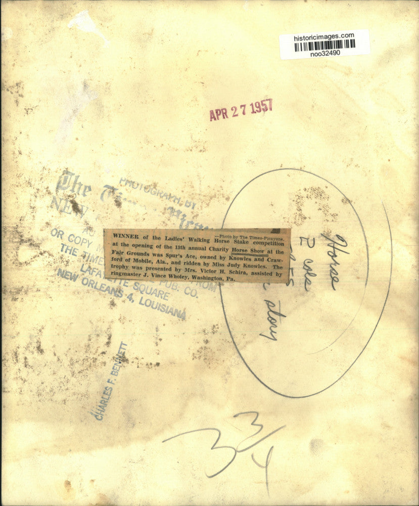 1957 Press Photo Winner of the Ladies' Walking Horse Stake Competition