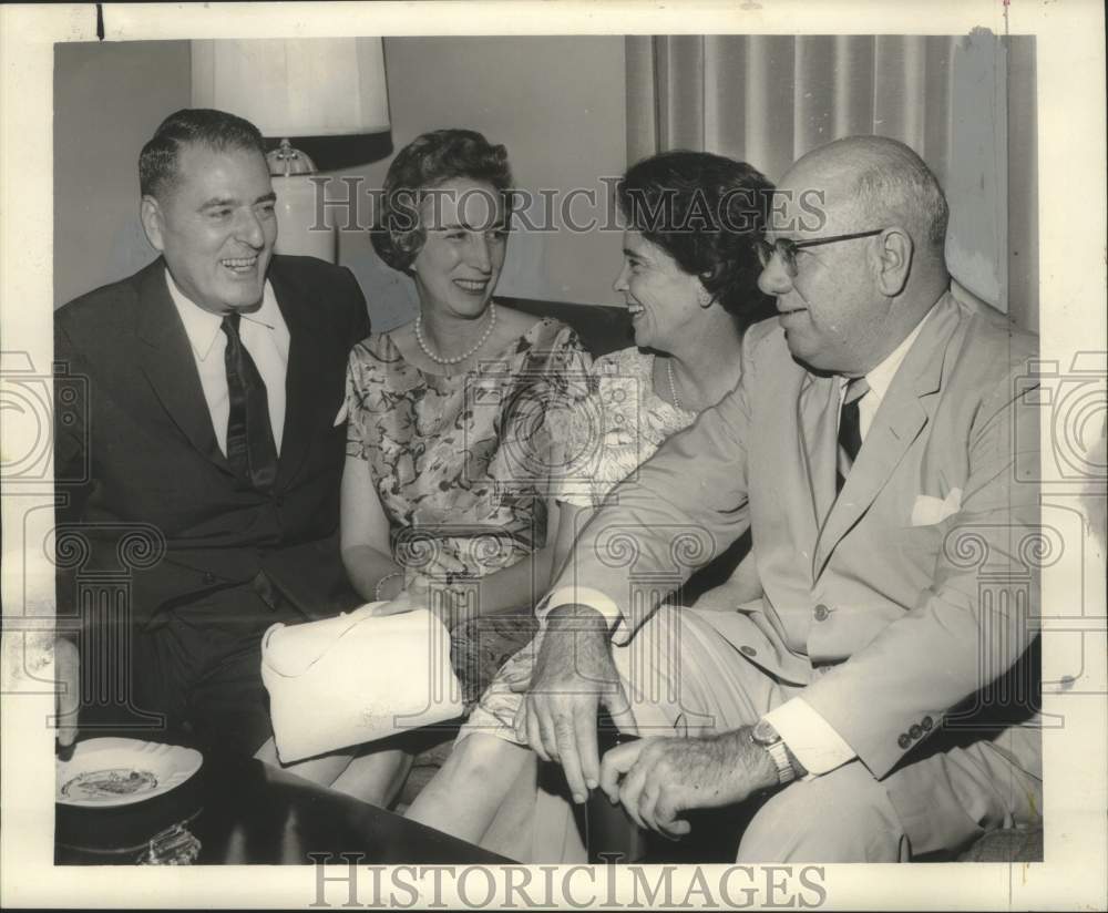 1965 Press Photo Members of the Twenty-Five Club at Party - noo32599