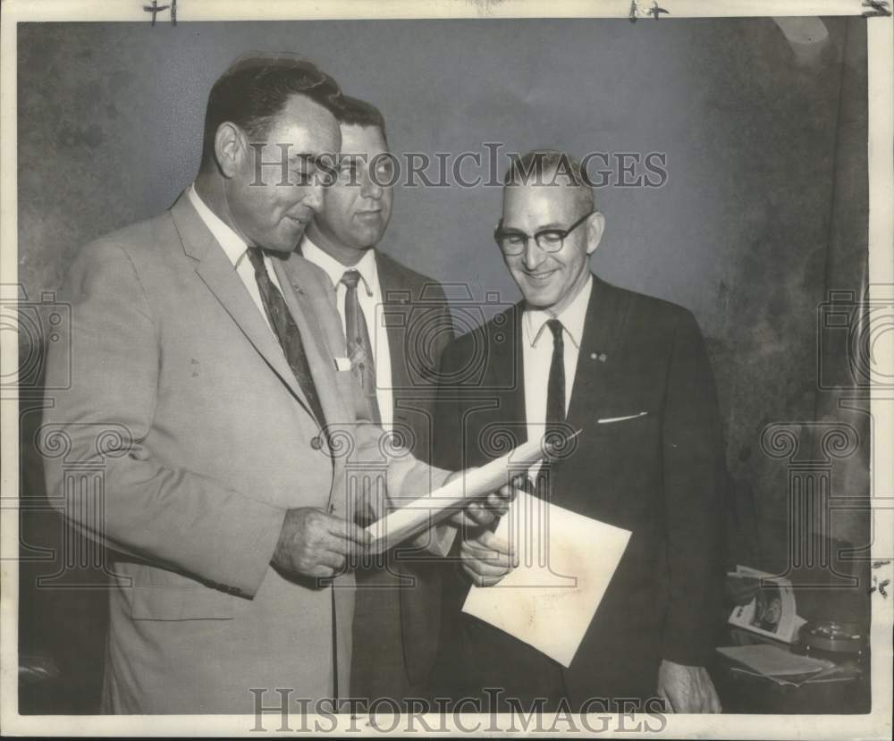 1968 Press Photo Officials Plan Louisiana Law Enforcement Week - noo32630