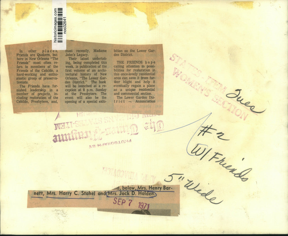 1971 Press Photo Friends Restoration Group Works on Church Interior - noo32641