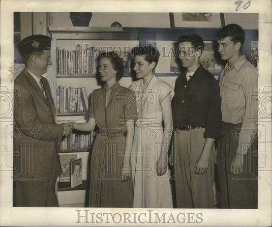 1950 Press Photo Sue Hanlon and scholarship competition participants