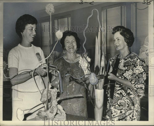 1967 Press Photo Winners at Flower Show, Federated Council of New Orleans Clubs