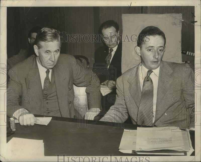 Load image into Gallery viewer, 1949 Press Photo Fergus Hoffman, specialist on Alaskan affairs speaks to Senate
