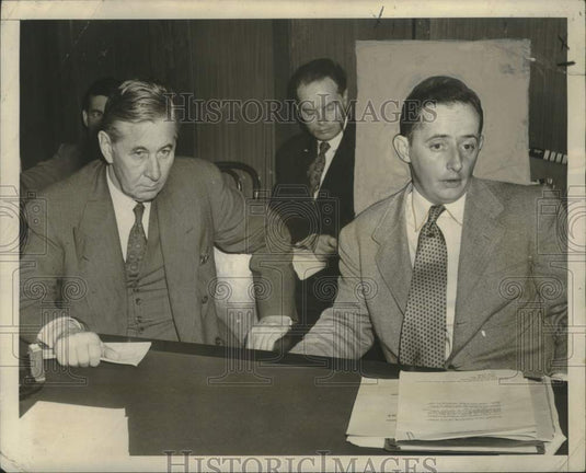 1949 Press Photo Fergus Hoffman, specialist on Alaskan affairs speaks to Senate