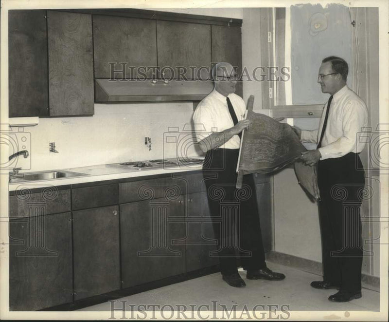 Load image into Gallery viewer, 1964 Press Photo planners check kitchens in new units in Louisiana - noo32779
