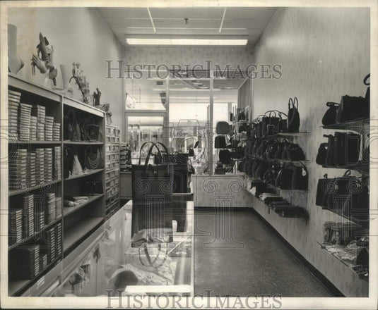 1960 Press Photo Jean's Hosiery Store Interior in Lakeside - noo32790
