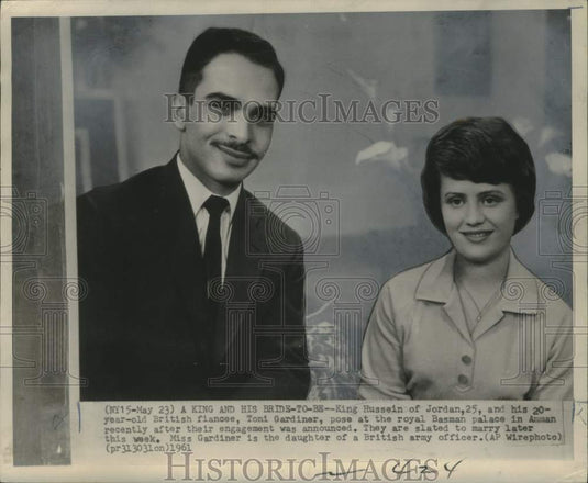 1961 Press Photo King Hussein of Jordan and Fiancee Toni Gardiner - noo32898