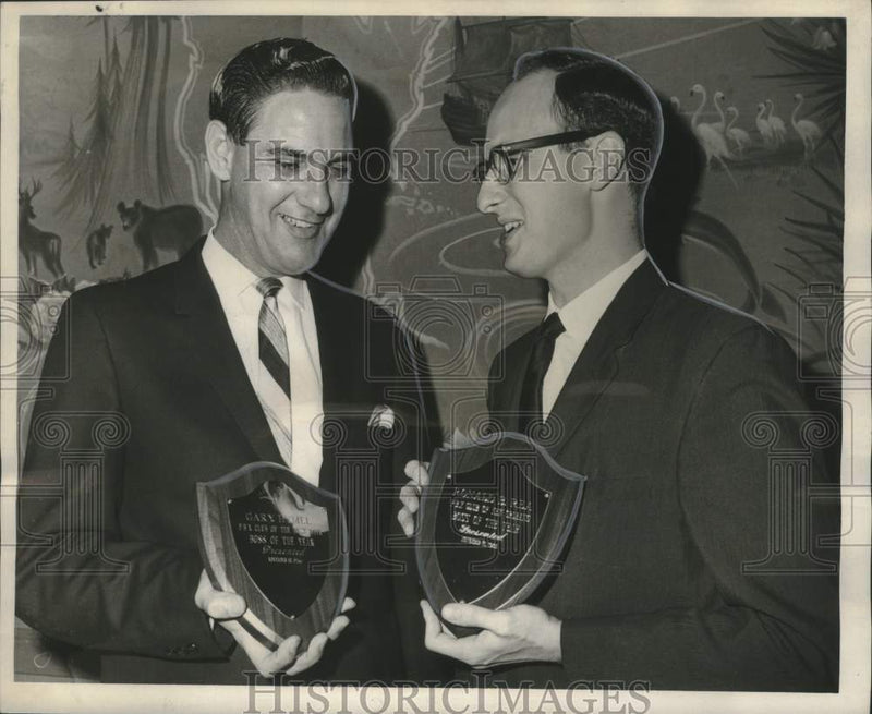 Load image into Gallery viewer, 1966 Press Photo Gary Hymel &amp; Ronald B. Rea honored by PBX Club of New Orleans
