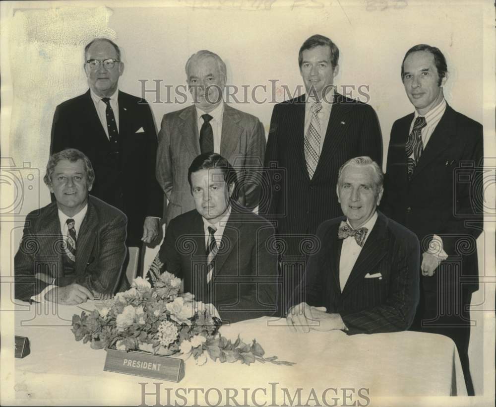 1973 Press Photo Elected officers of International House for 1974 - noo32971