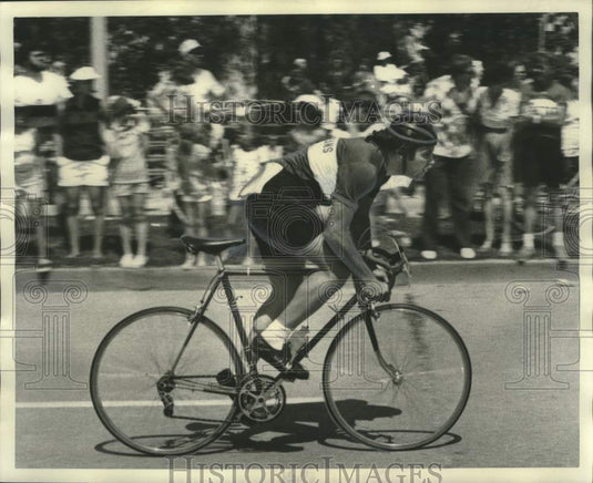 1975 Press Photo Alfonso Valdes- parish sesquicentennial committee Bicycle Race