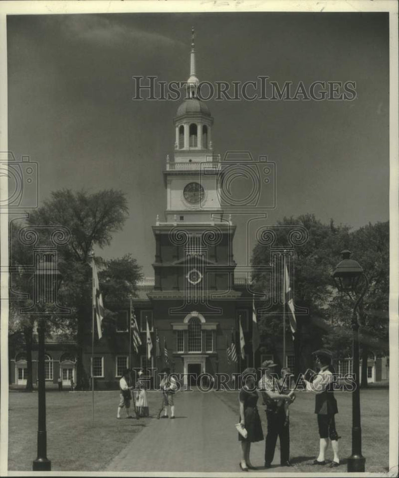 Load image into Gallery viewer, 1966 Press Photo Independence Hall replica at Henry Ford Museum in Michigan
