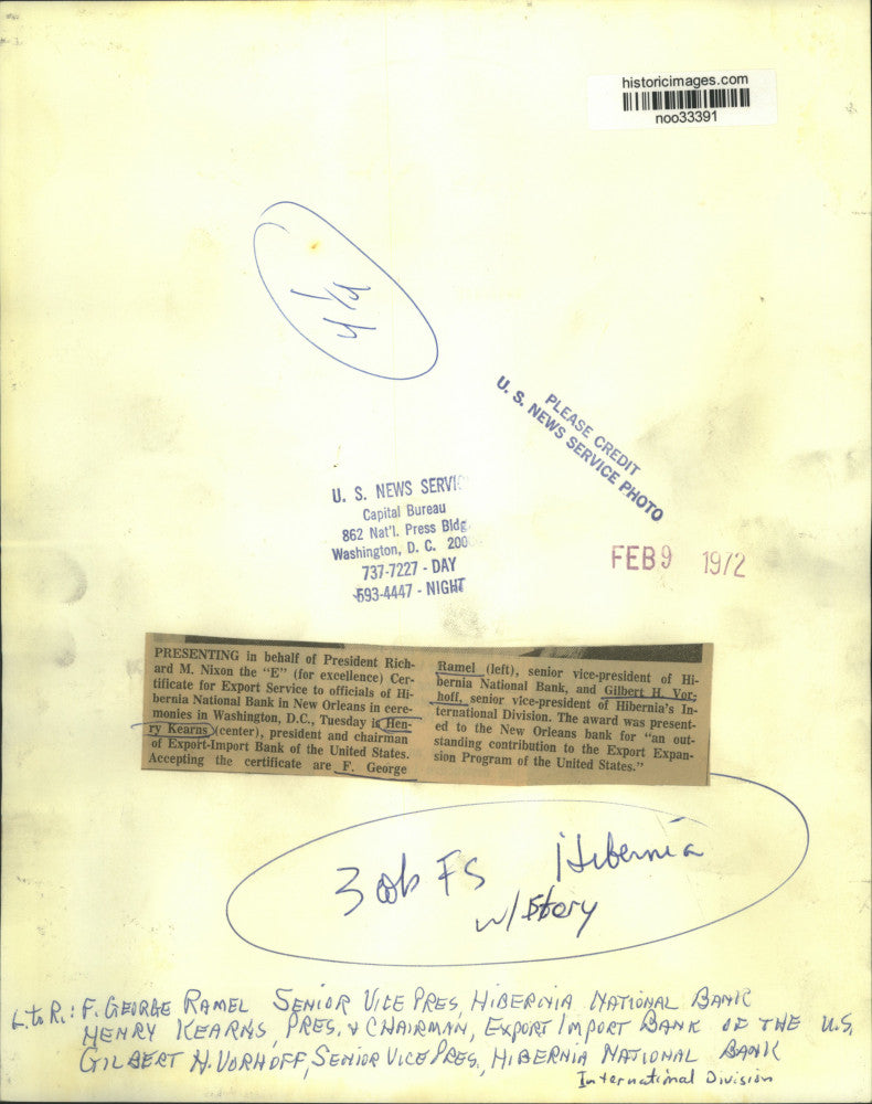 1972 Press Photo Hibernia National Bank officials Certificate for Export Service