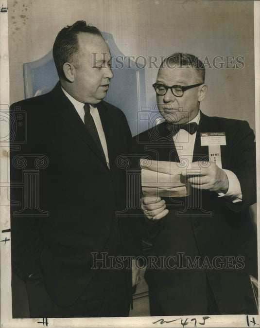 1960 Press Photo Henry Kearns & Adam H. Harper- Mississippi Valley World Trade - Historic Images